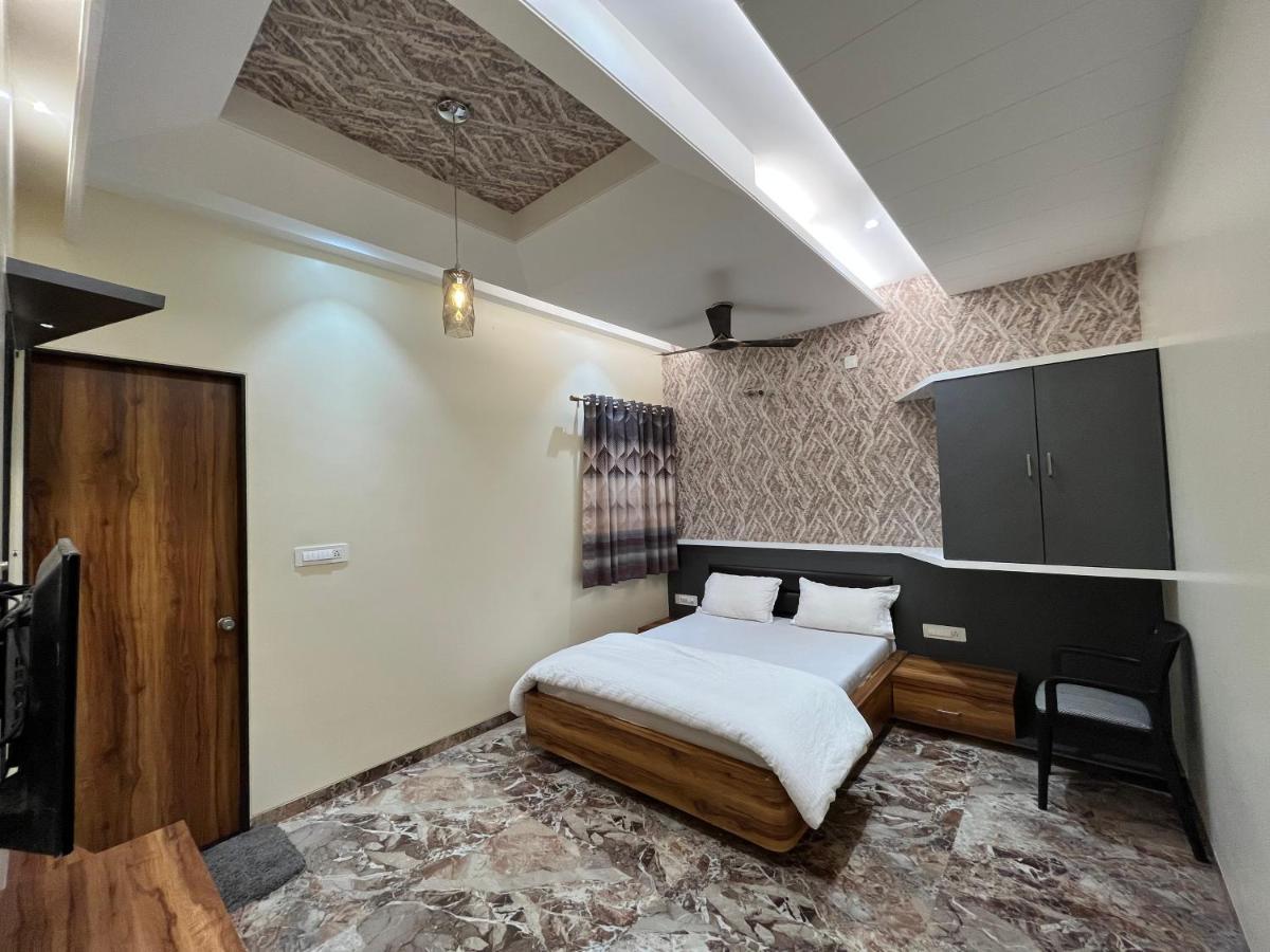 Hotel Aryadeep Phardāpur Εξωτερικό φωτογραφία